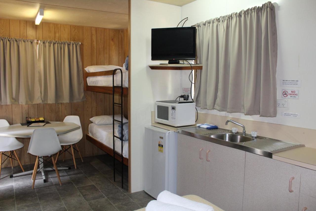 Batemans Bay Holiday Park & Hostel Экстерьер фото